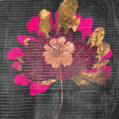 Chiffon di seta fantasia floreale con righe bianche 1