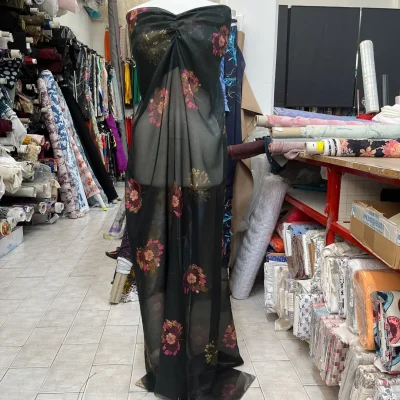 Chiffon di seta fantasia floreale con righe bianche manniquin 6