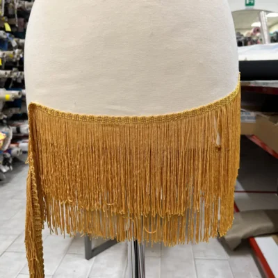 Frangia morbida color giallo oro 4