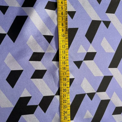 Raso di seta d'Alta Moda MADE in ITALY fantasia geometrica 1