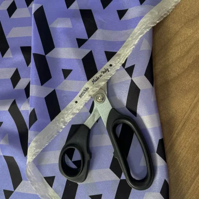 Raso di seta d'Alta Moda MADE in ITALY fantasia geometrica 3