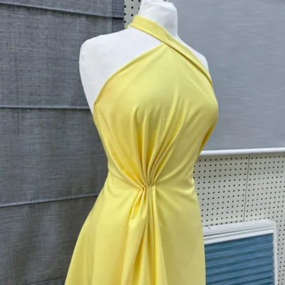 Seta pura naturale giallo chiaro Made in Italy 2