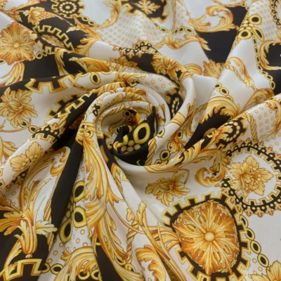 Scampolo di raso di pura seta firmato fantasia floreale e geometrica 4