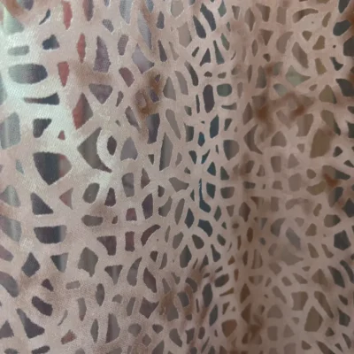 Tessuto per Tende con Geometrie Raffinate e Tonalit&agrave; Sofisticate 13