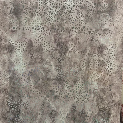 Tessuto per Tende con Geometrie Raffinate e Tonalit&agrave; Sofisticate 3