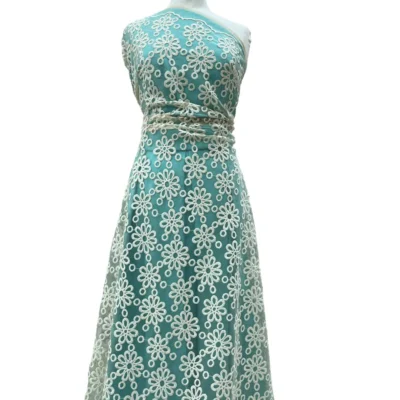 Pizzo Ricamato base Organza con motivo floreale color avorio (4)