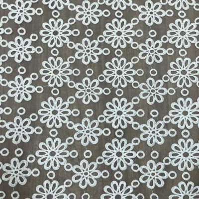 Pizzo Ricamato base Organza con motivo floreale color avorio (7)