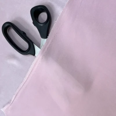 Raso di pura seta Made in Italy color rosa pallido (2)