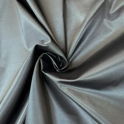 Taffet&agrave; di pura seta Made in Italy color grigio canna di fucile (4)