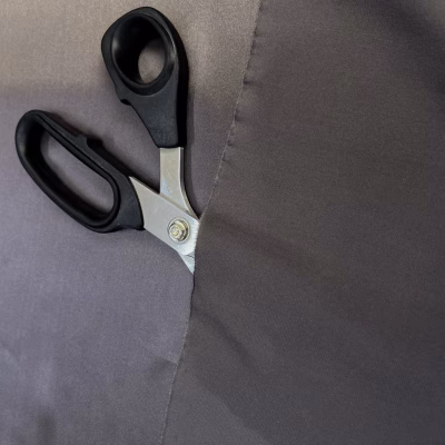 Tessuto d'abbigliamento in Satin 100% seta italiana (3)