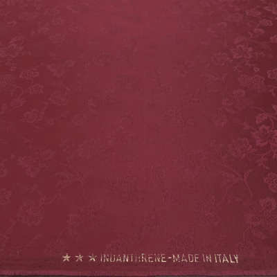 Tessuto per arredamento damascato floreale rosso scuro (1)