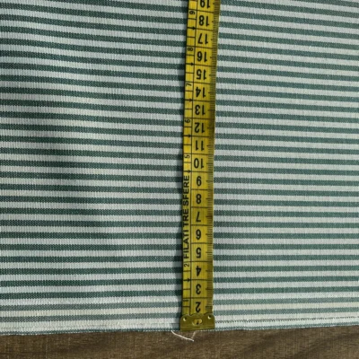 Tovagliato Misto Cotone a righe verde salvia e ecr&ugrave; (4)