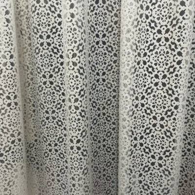 Tenda in pizzo avorio tono su tono (3)