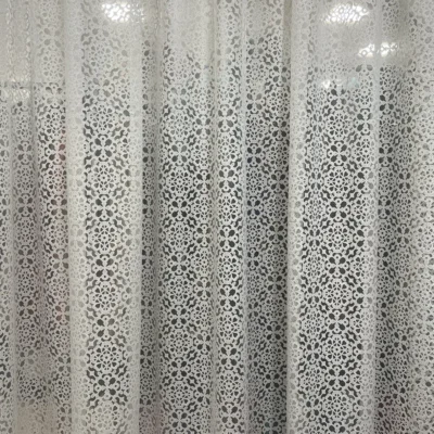 Tenda in pizzo avorio tono su tono (5)