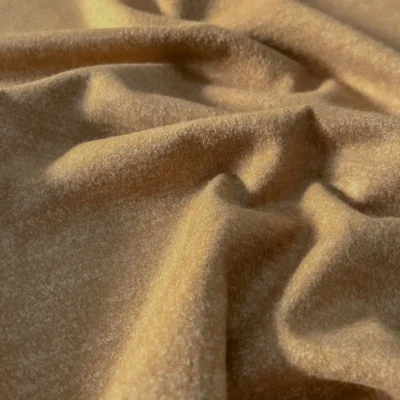 panno di lana color cammello 2