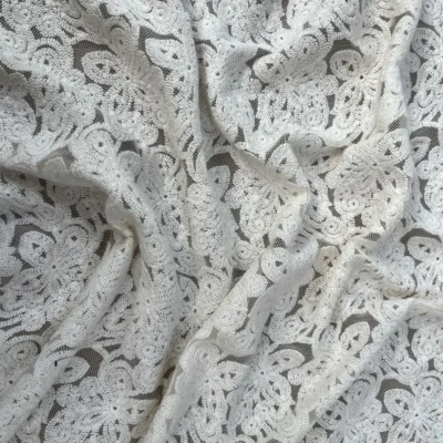 pizzo macram&egrave; avorio base tulle 2