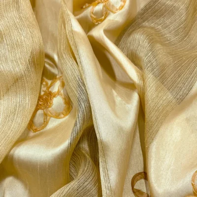 Elegante Taffet&agrave; Fiammato Oro con Motivi Floreali Brillanti (9)