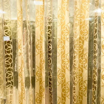 Tendaggio in Organza Dorata con Motivi Circolari (4)