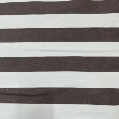 Tovaglia a Righe Bianco e Marrone in Tessuto Compatto