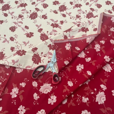 Tessuto d&rsquo;arredo doubleface floreale rosso e beige - Alt.280 cm 2