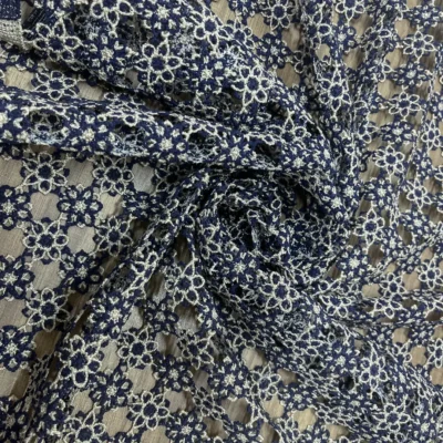 Macramé a rete floreale blu navy con bordo rifinito (3)