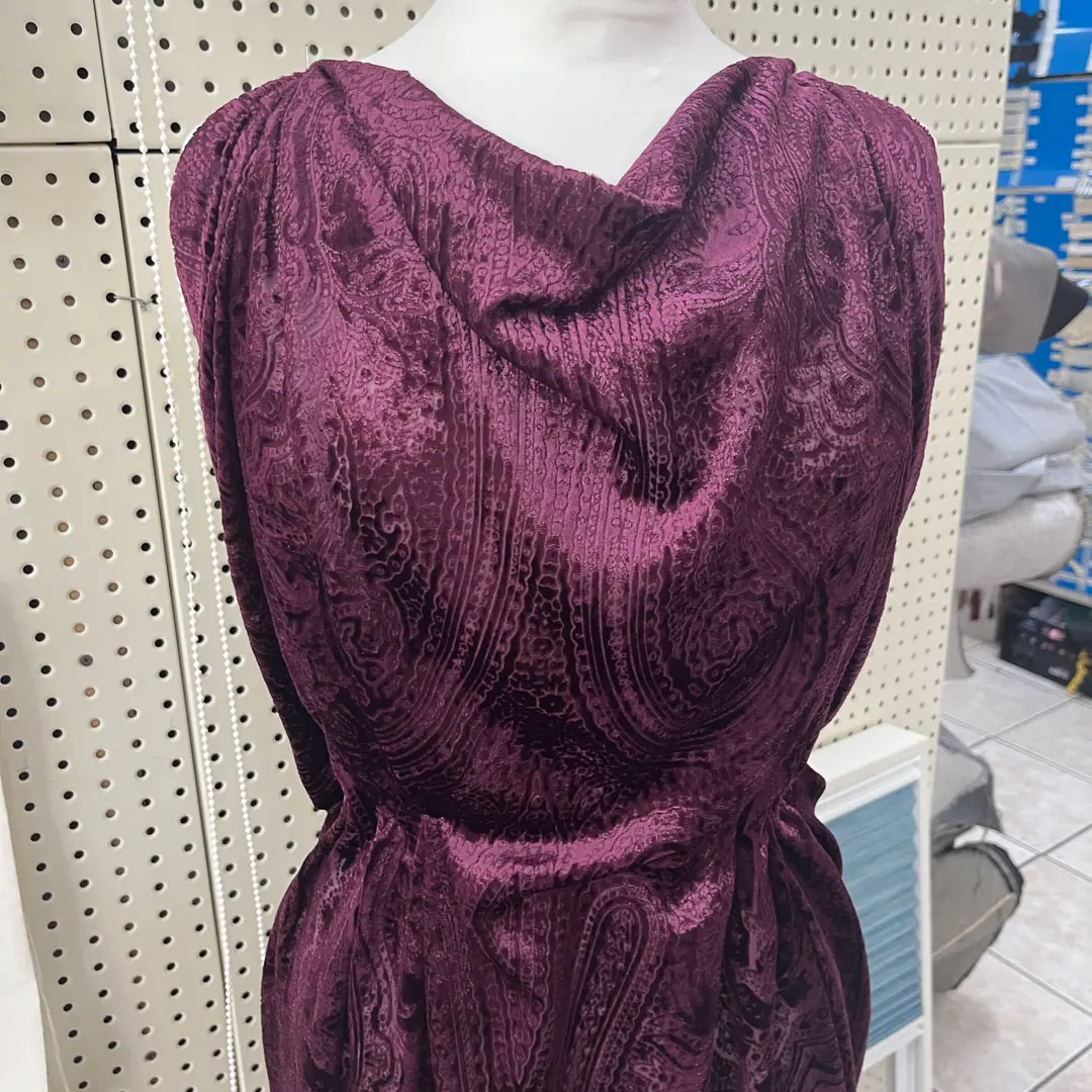 Tessuto Seta Viscosa Devorè Paisley Prugna 140 cm Made in Italy (2)