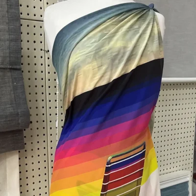 Pannello in seta stampata multicolor per abiti e accessori moda (1)